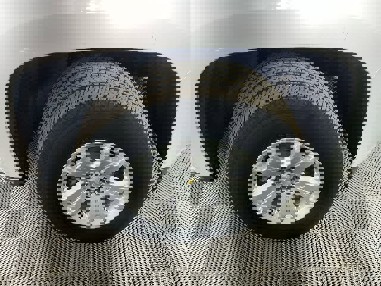 Used 2022 Chevrolet Colorado LT w/ Fleet Safety Package image 10