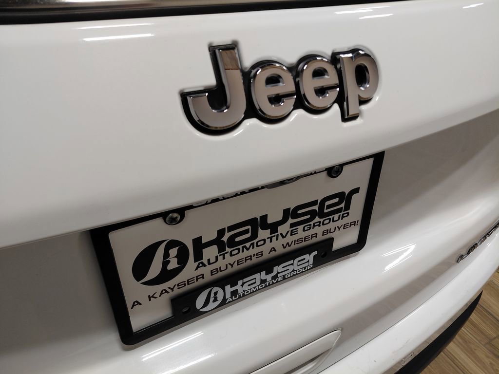 Used 2025 Jeep Compass Limited AWD/4WD image 21