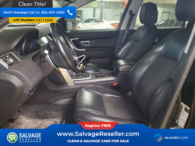 Used 2016 Land Rover Discovery Sport SE AWD/4WD image 9