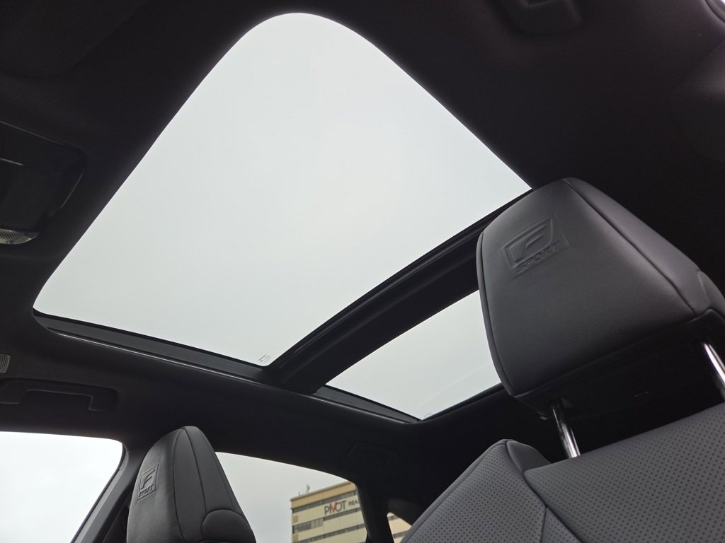 Certified 2025 Lexus RX 500h F Sport image 9