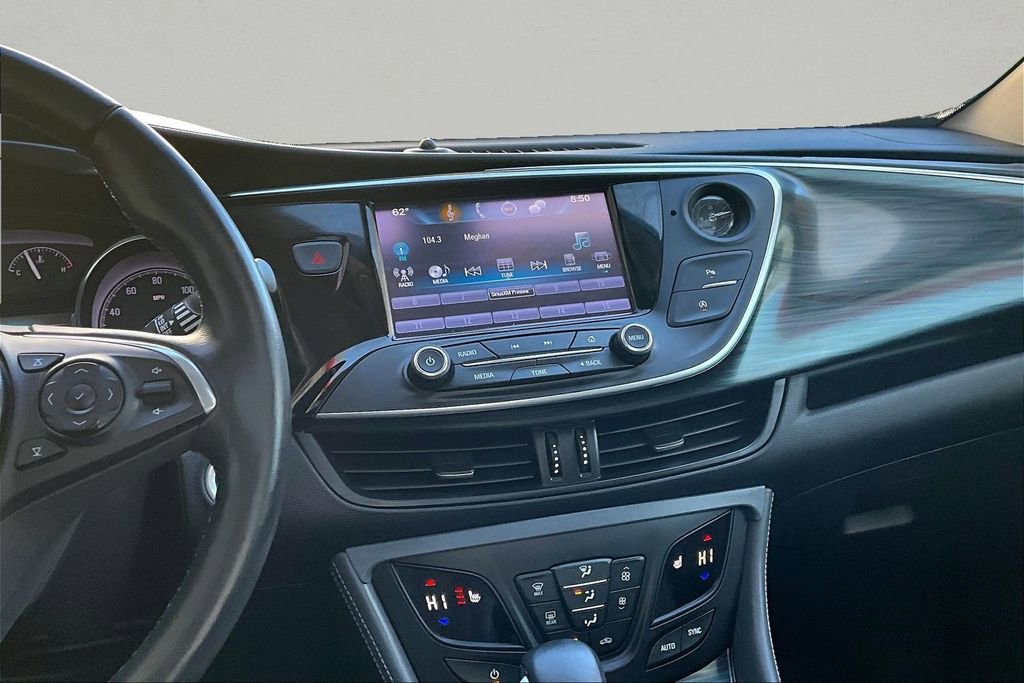 Used 2020 Buick Envision Essence FWD image 9