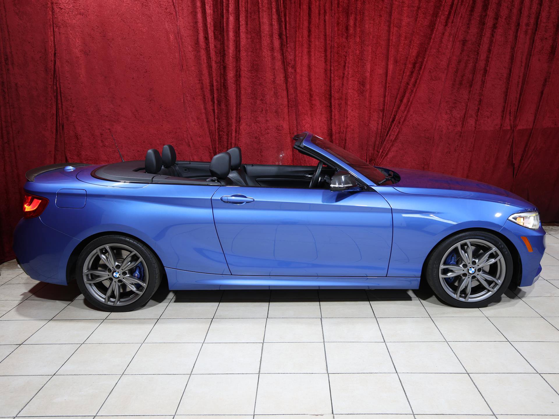 Used 2015 BMW M235i Convertible image 10
