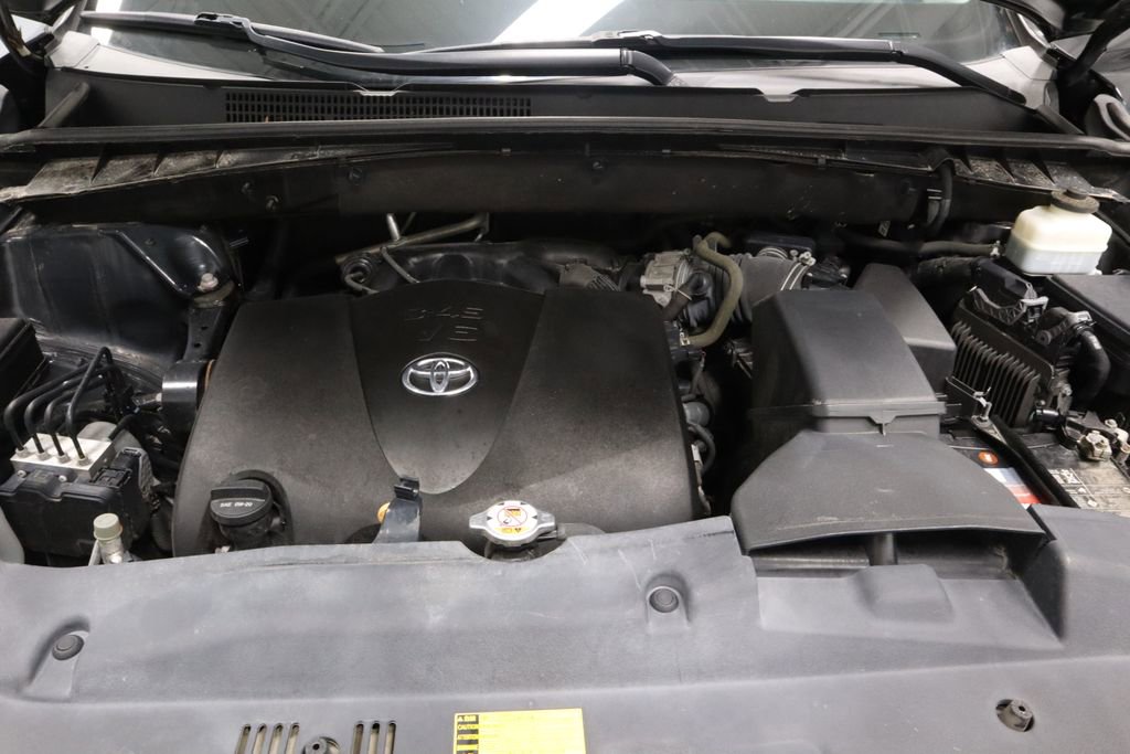 Used 2019 Toyota Highlander Limited AWD/4WD image 15