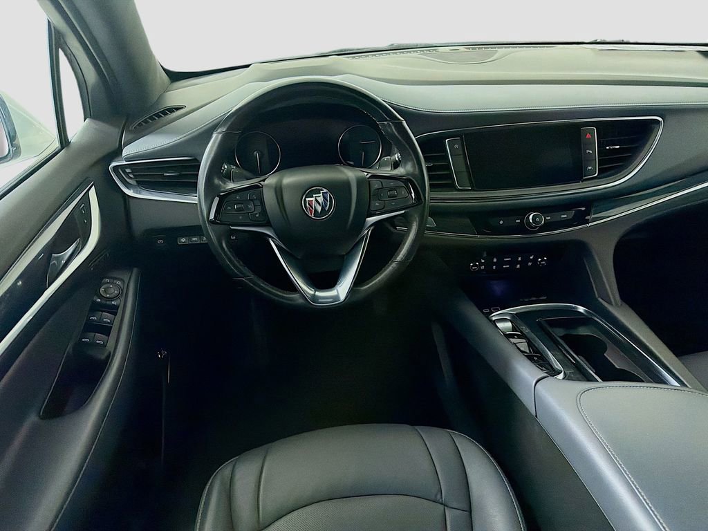 Used 2024 Buick Enclave Premium image 26