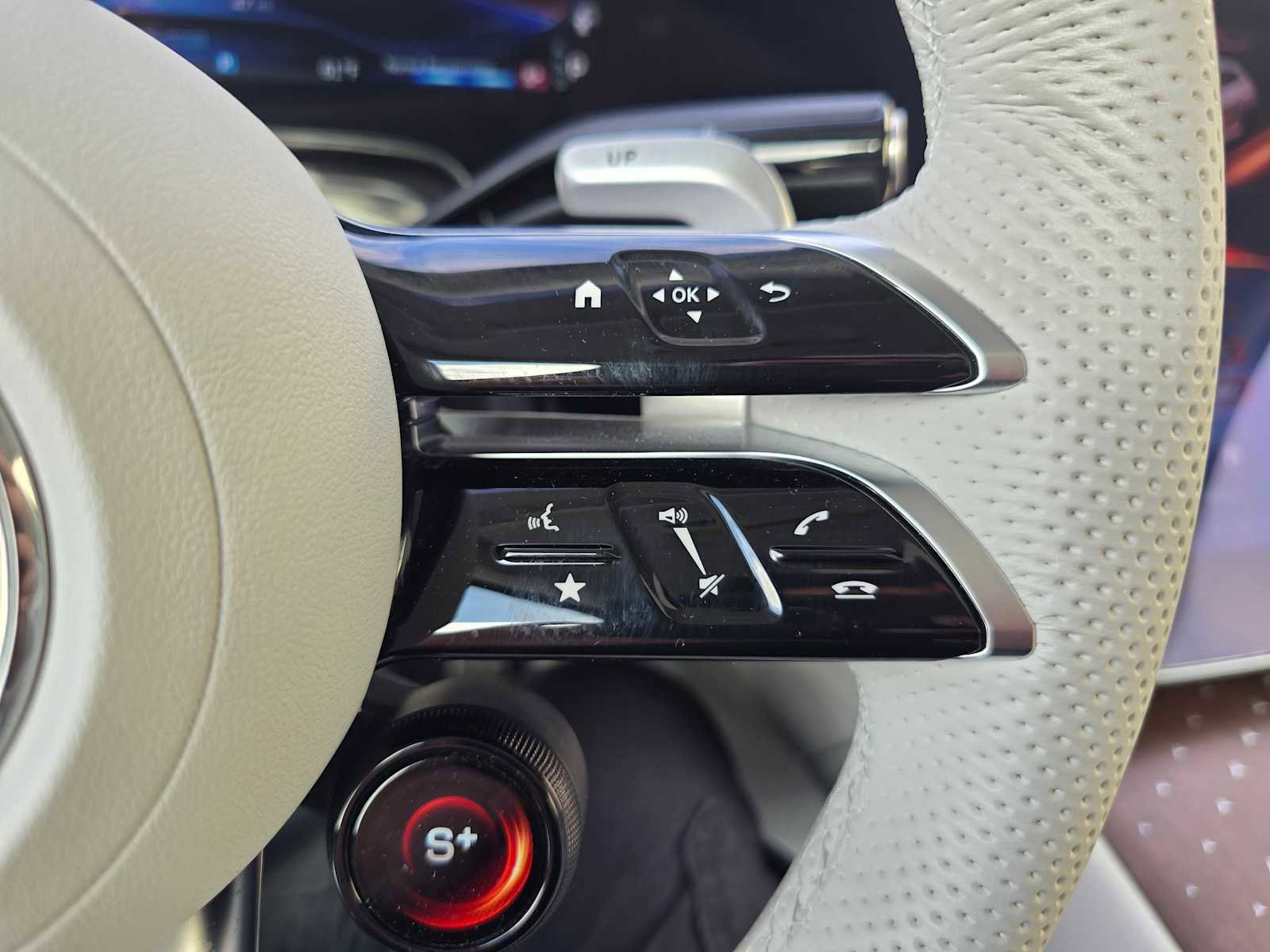 Used 2024 Mercedes-Benz EQE AMG 4MATIC SUV image 33