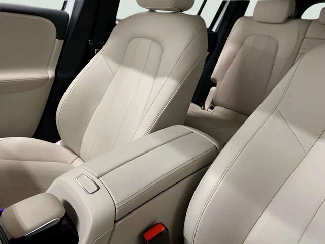 Used 2023 Mercedes-Benz EQB 300 4MATIC w/ Exclusive Package image 60
