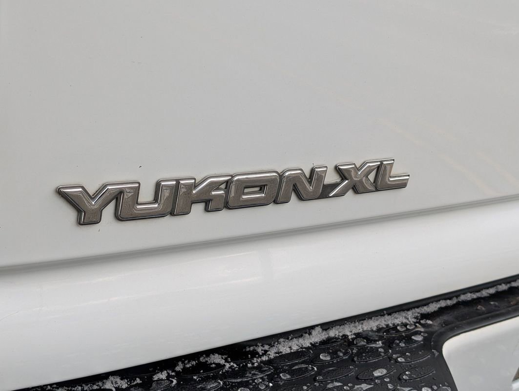 Used 2003 GMC Yukon XL Denali image 34