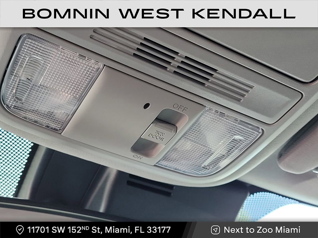 Used 2024 Honda Ridgeline Sport image 21