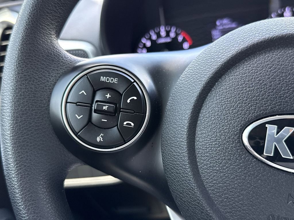 Used 2020 Kia Soul LX image 25