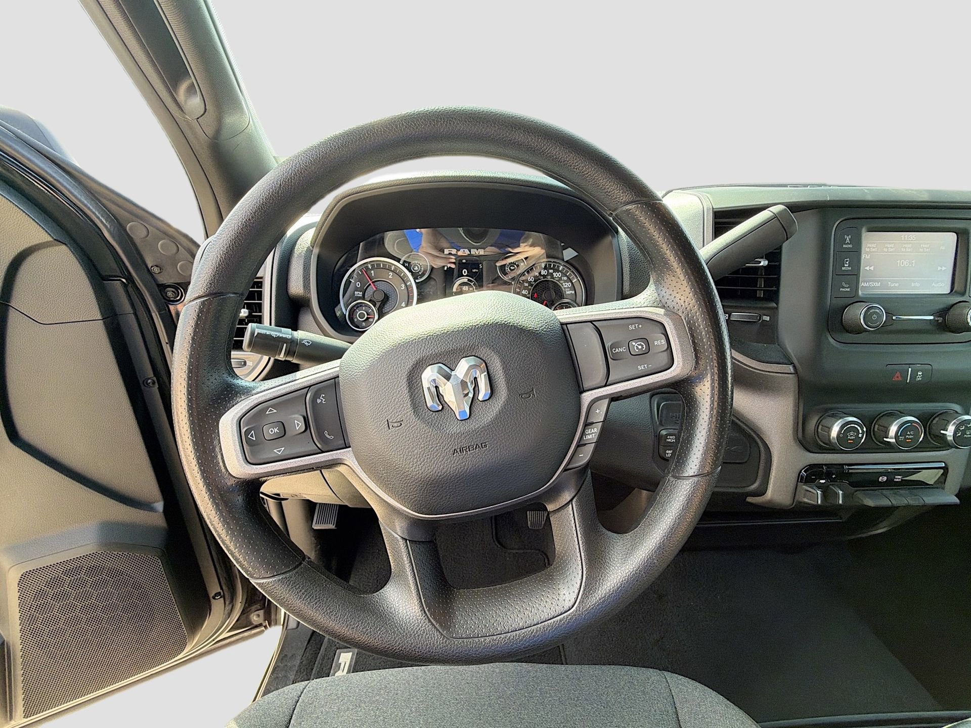 Used 2024 RAM 3500 Tradesman image 12