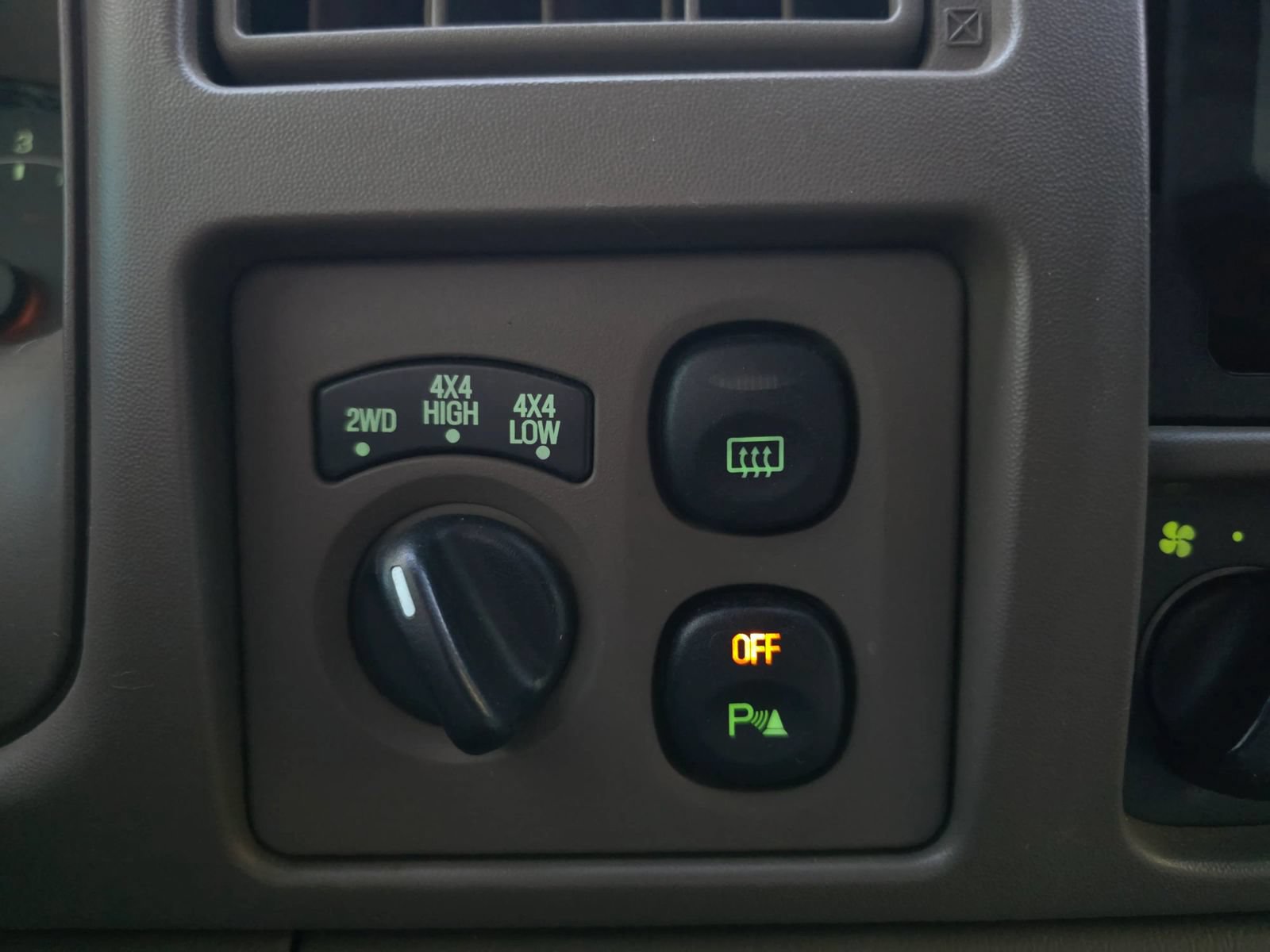 Used 2001 Ford Excursion Limited AWD/4WD image 19