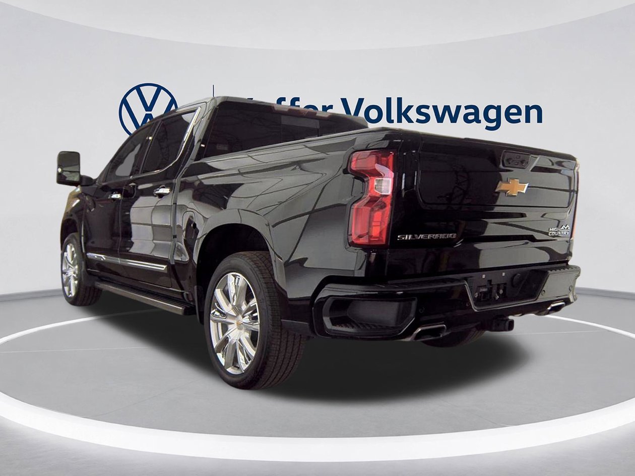 Used 2026 Chevrolet Silverado 1500 High Country w/ High Country Premium Package AWD/4WD image 8