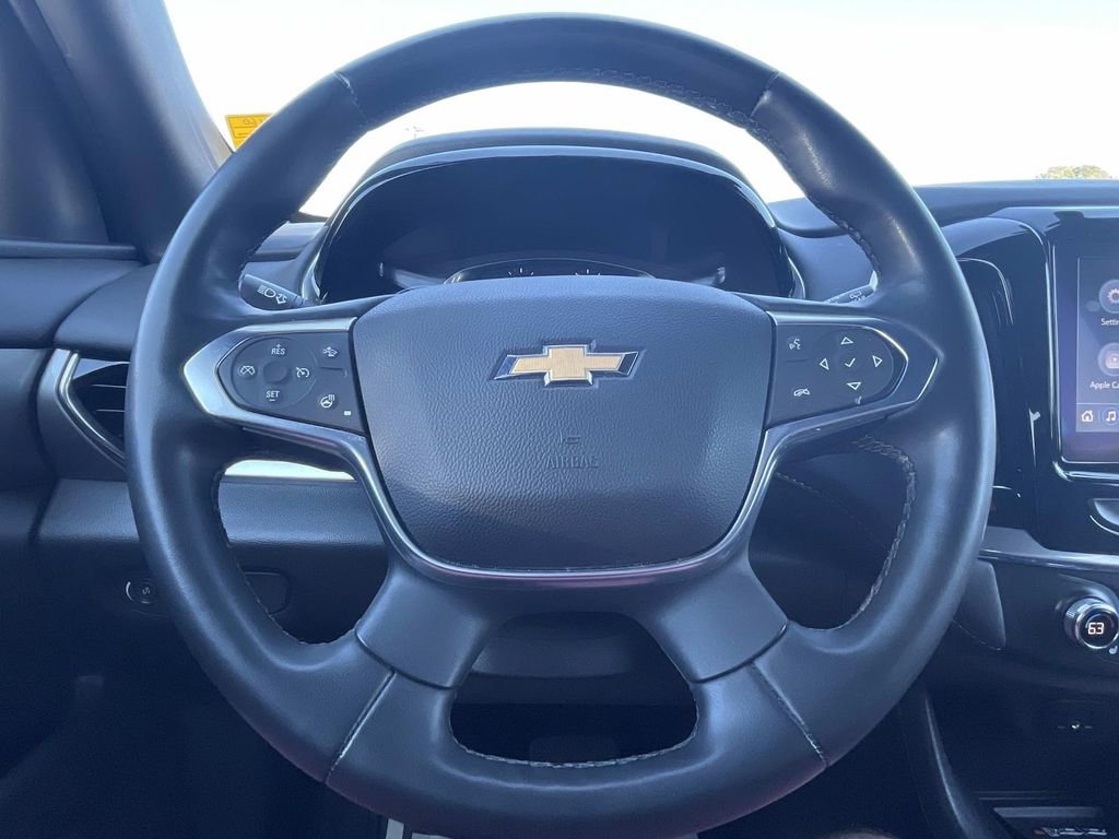 Used 2023 Chevrolet Traverse LT image 28