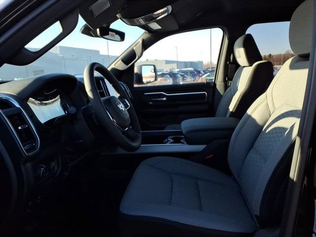 New 2026 RAM 1500 Big Horn AWD/4WD image 13