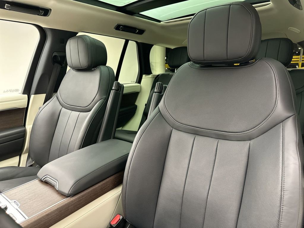 Used 2023 Land Rover Range Rover SE image 22