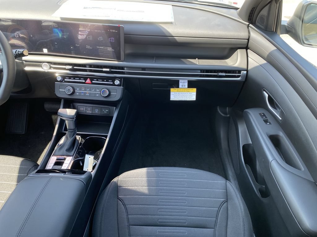 New 2026 Hyundai Santa Cruz SE FWD image 16
