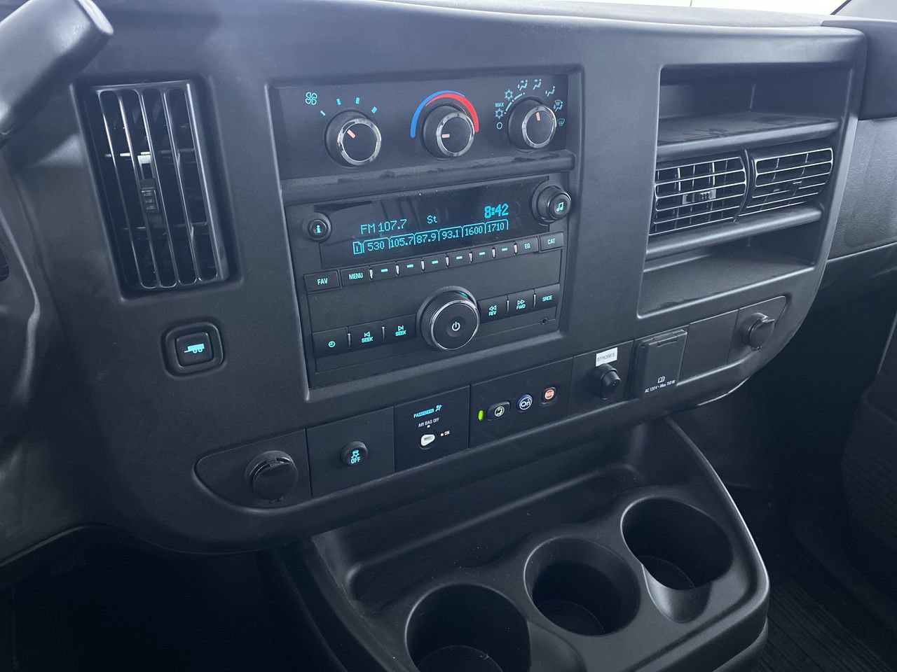 New 2025 Chevrolet Express 3500 w/ Power Convenience Package RWD image 32