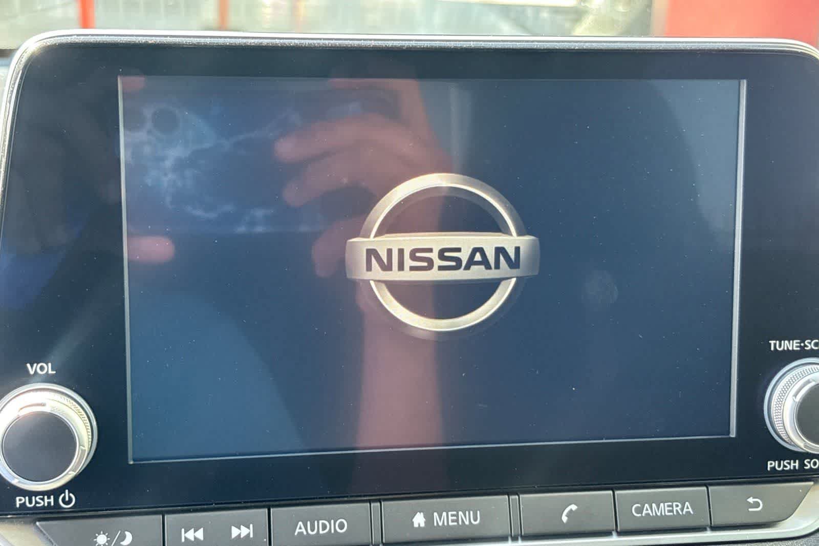 Used 2023 Nissan Sentra SV FWD image 18