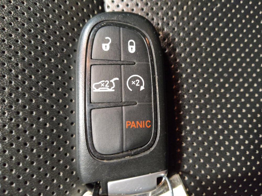 Used 2019 Jeep Cherokee High Altitude image 32