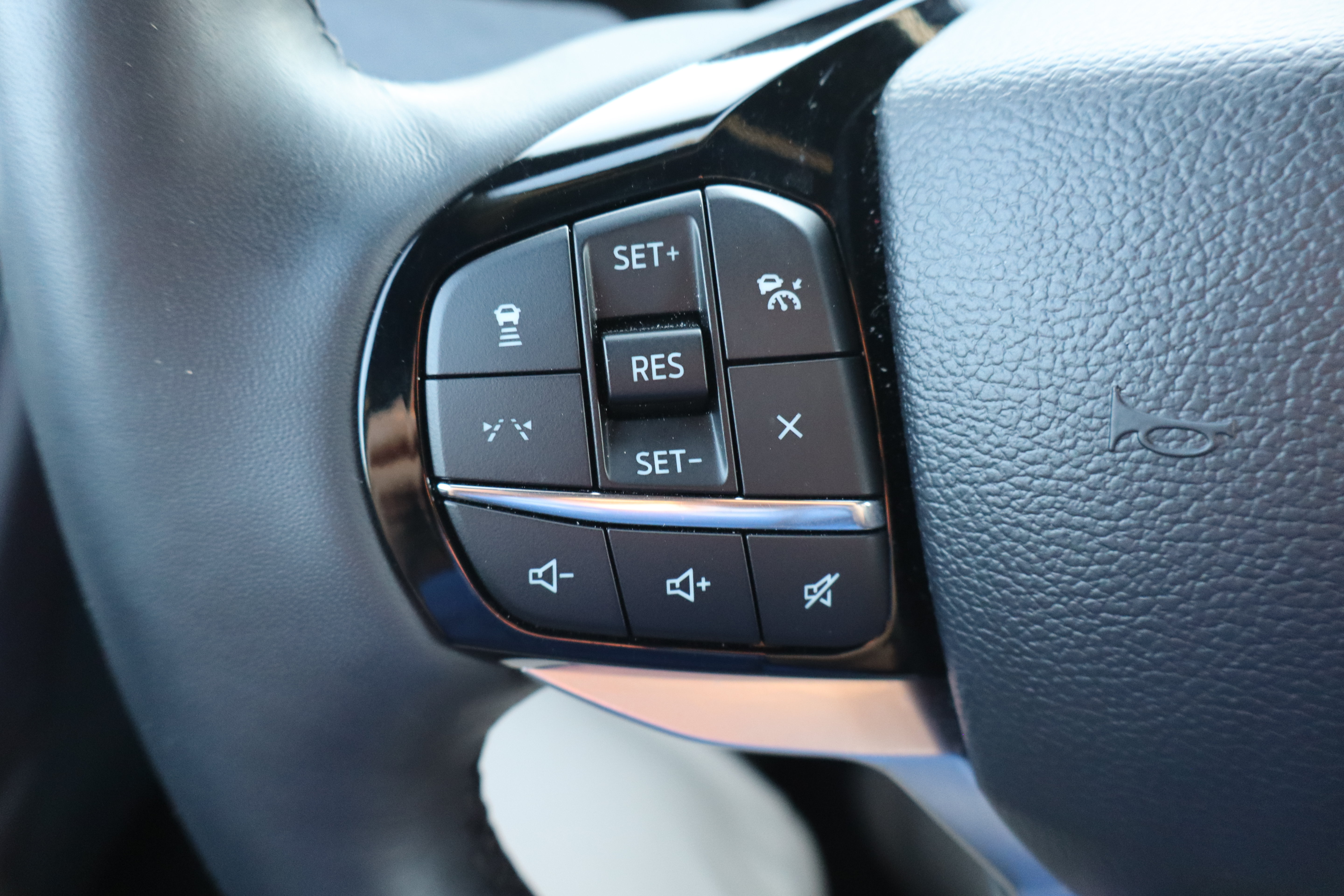 Used 2026 Ford Explorer Platinum AWD/4WD image 17