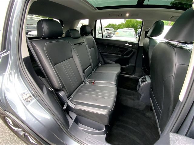 Used 2023 Volkswagen Tiguan SE w/ Panoramic Sunroof Package AWD/4WD image 22