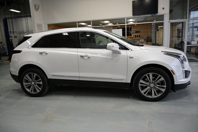 Used 2025 Cadillac XT5 Premium Luxury image 7