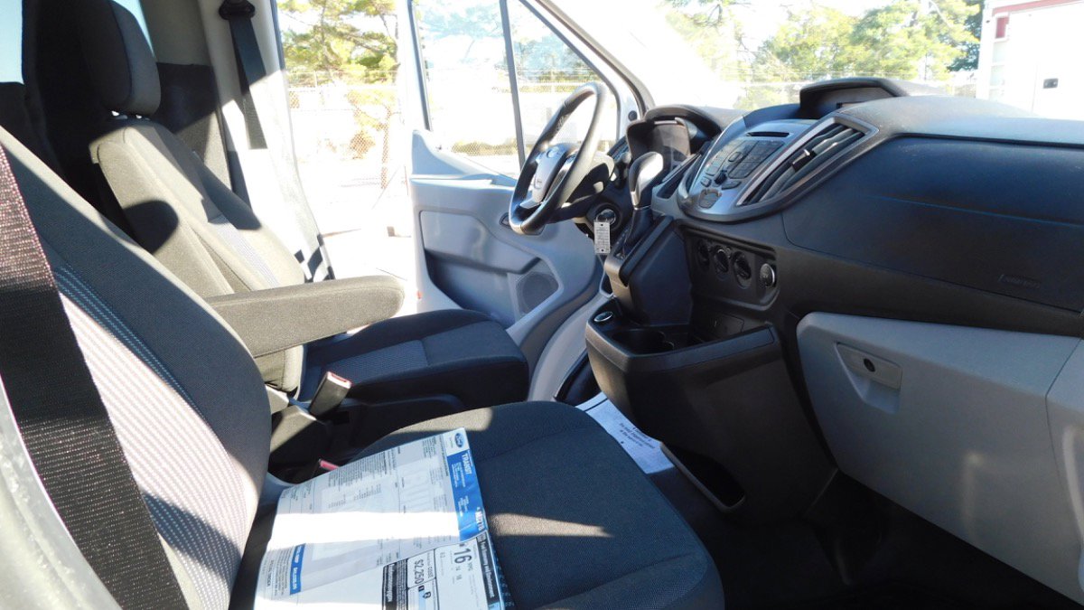 Used 2018 Ford Transit 150 XLT RWD image 26