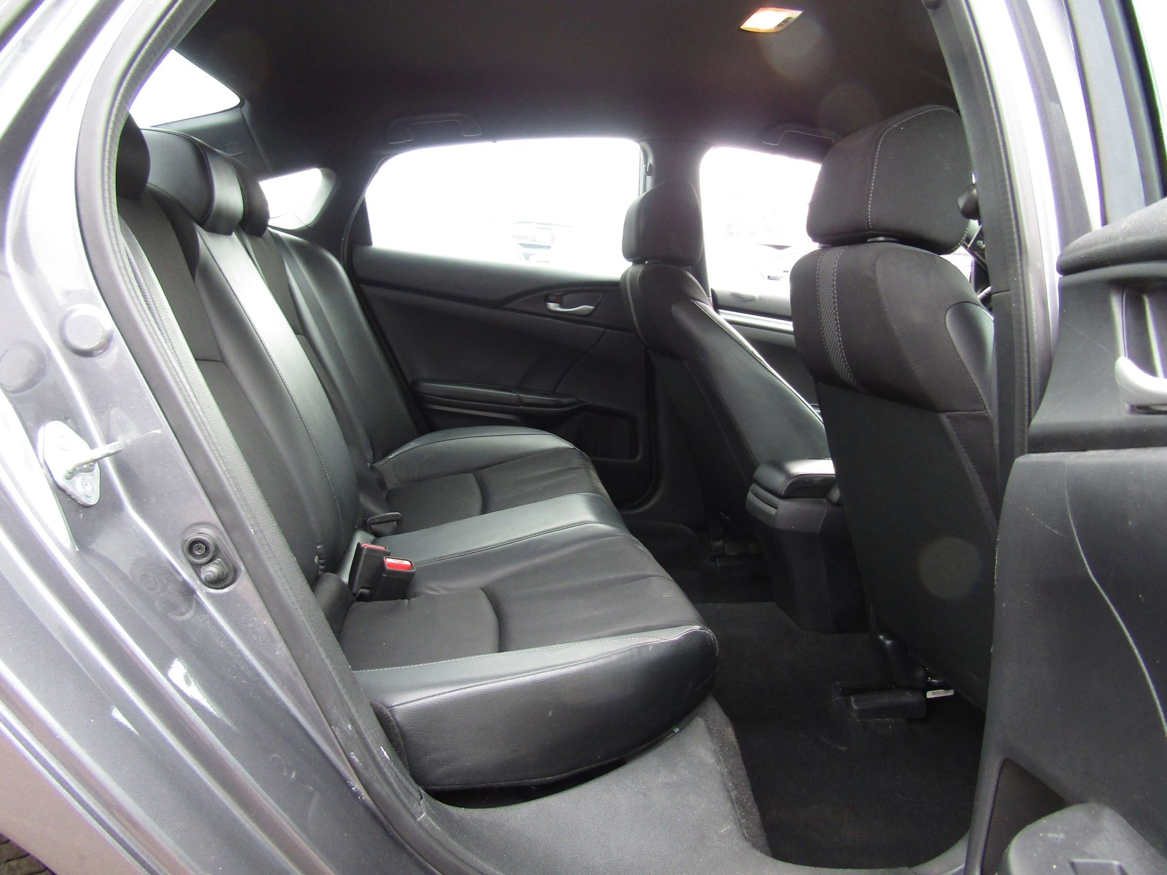 Used 2021 Honda Civic Sport image 12