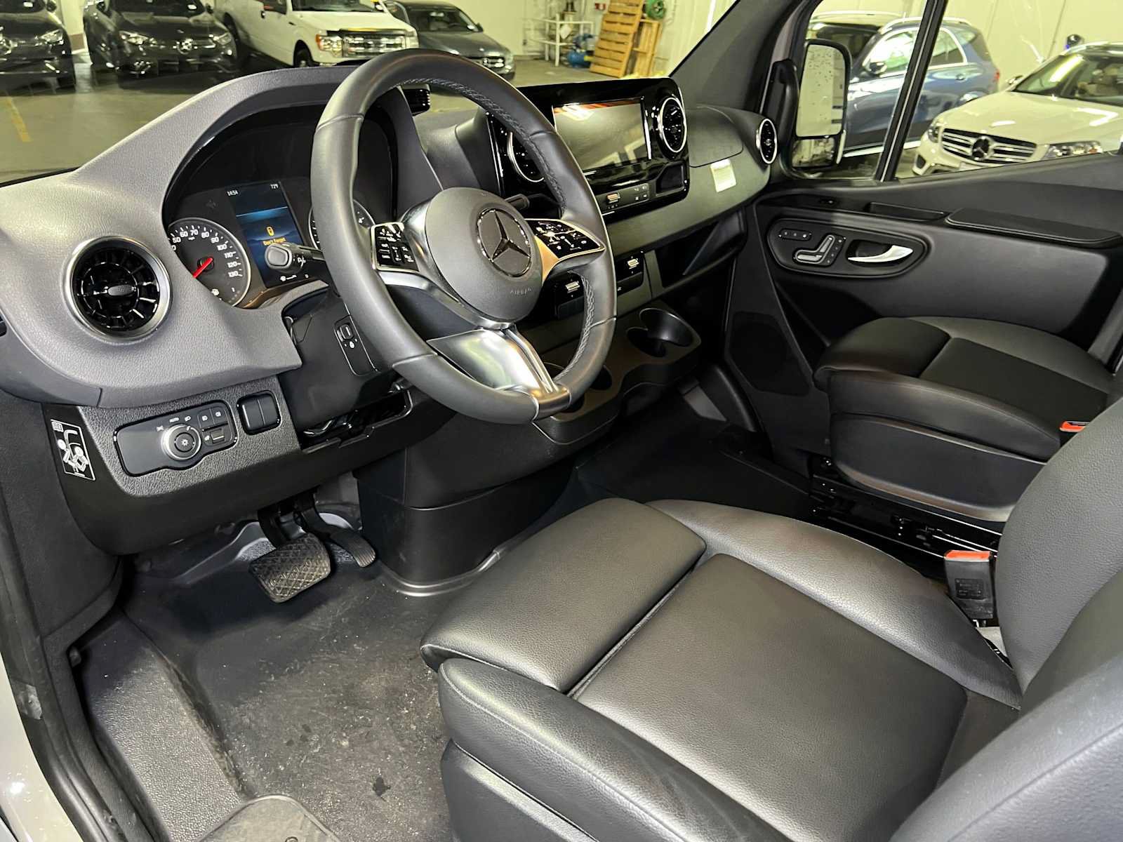 Used 2026 Mercedes-Benz Sprinter 2500 image 26