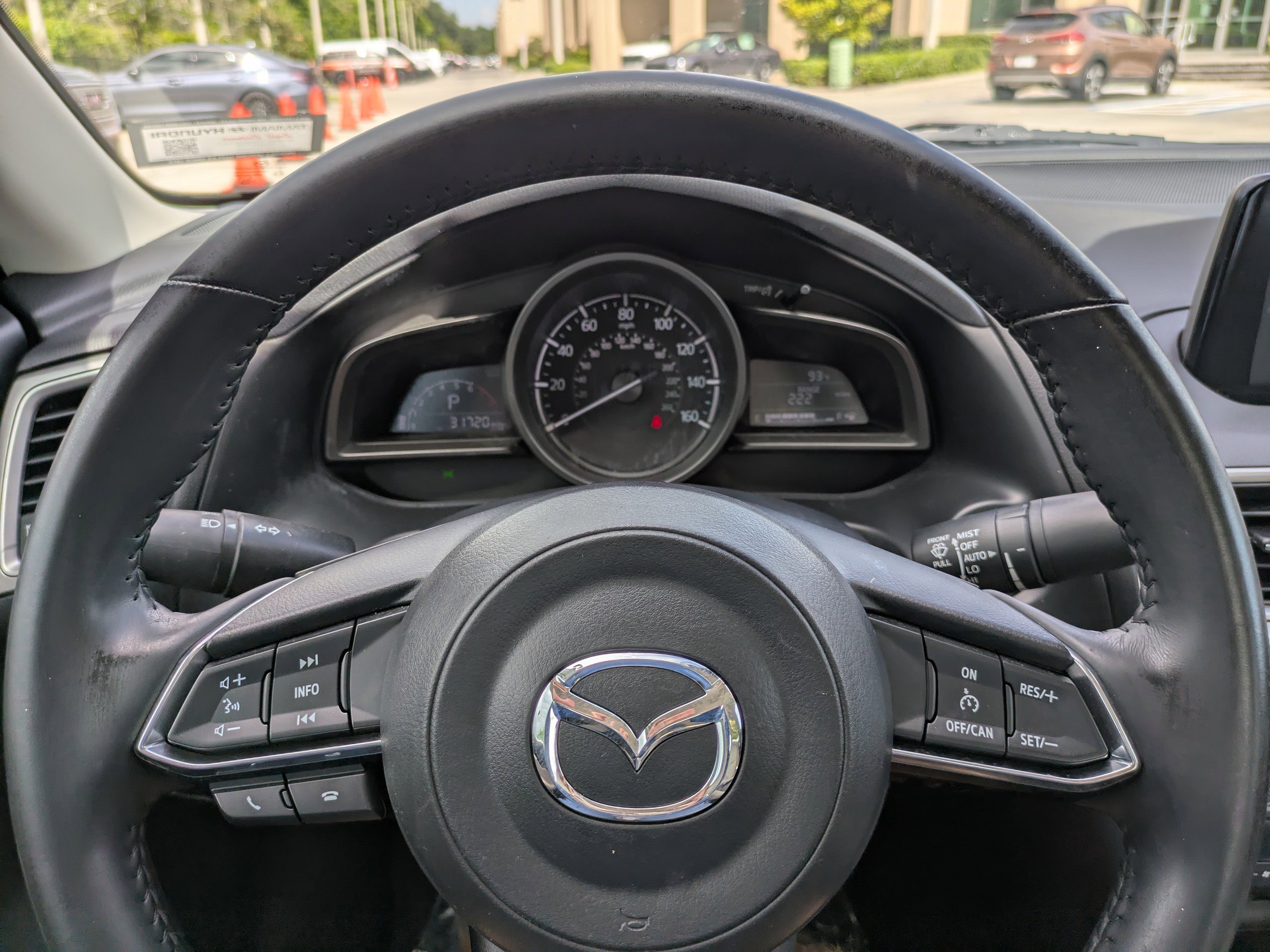 Used 2018 MAZDA MAZDA3 Touring FWD image 25