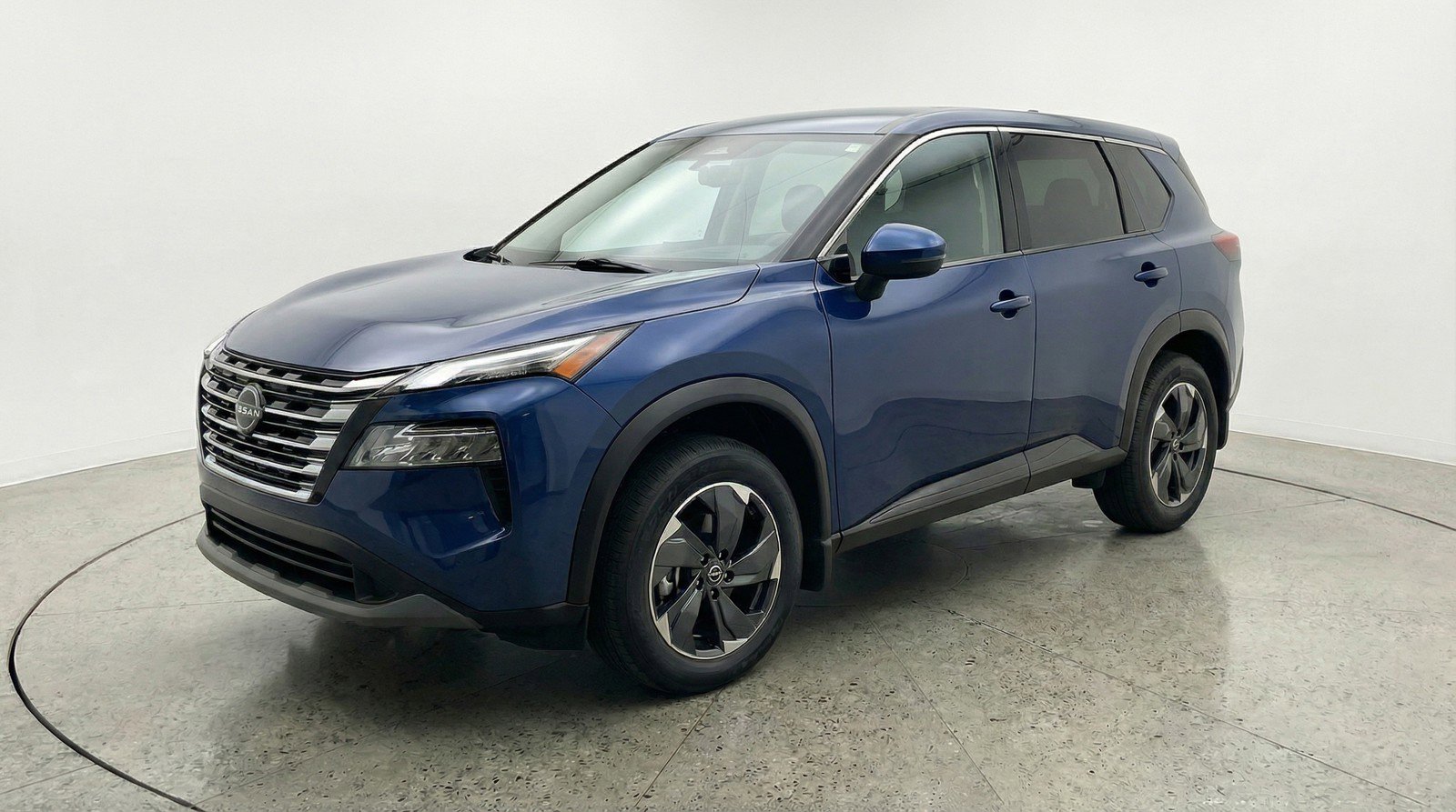 Used 2025 Nissan Rogue SV image 3