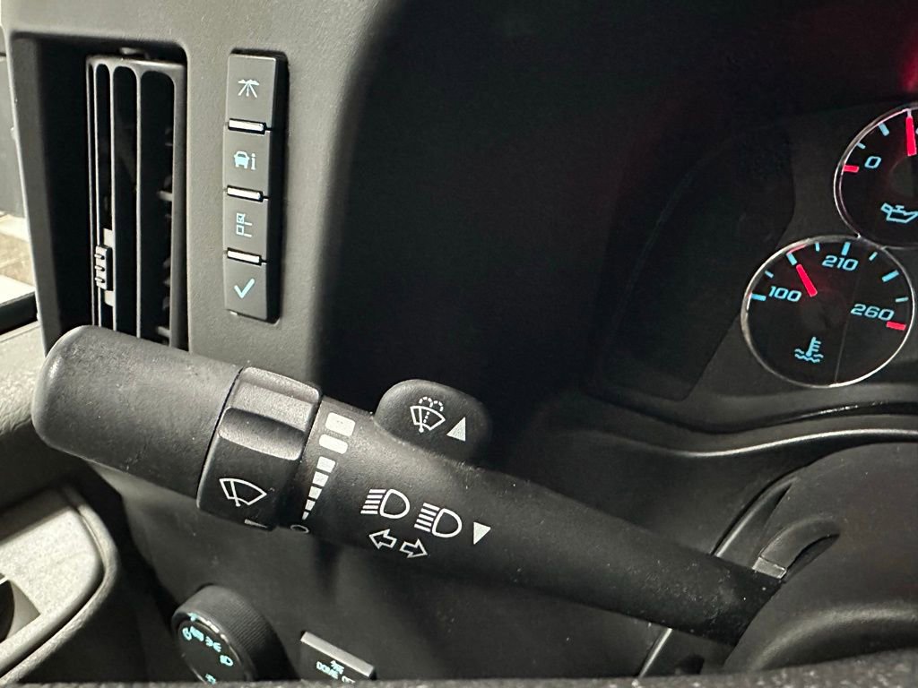 Used 2022 Chevrolet Express 3500 w/ Power Convenience Package image 22