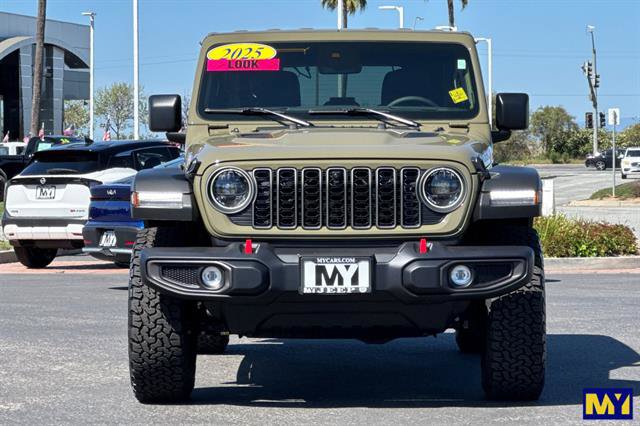 Used 2025 Jeep Wrangler Rubicon w/ Safety Group image 9