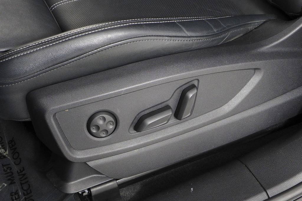 Used 2023 Audi Q5 Prestige w/ Prestige Package image 23