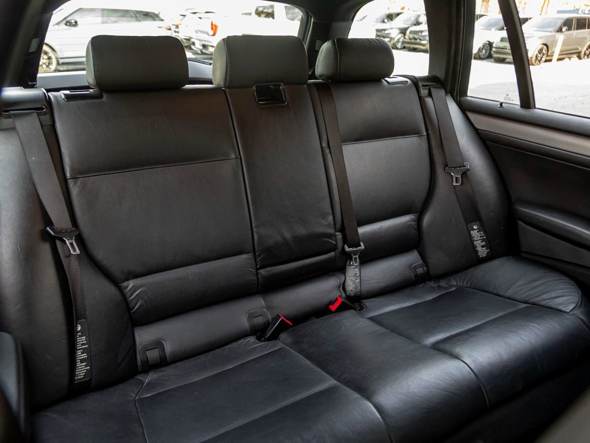 Used 2002 BMW 325i Wagon image 23