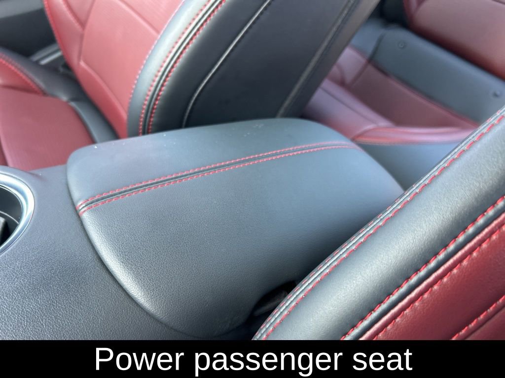 Used 2025 Ford Mustang GT Premium image 38