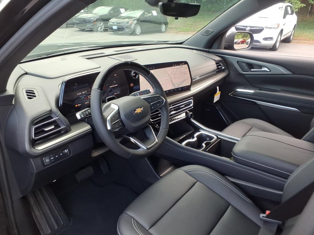 New 2026 Chevrolet Traverse LT w/ Enhanced Driving Package AWD/4WD image 12