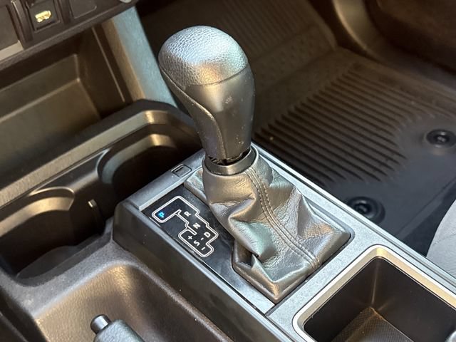 Used 2022 Toyota Tacoma SR w/ SR Convenience Package RWD image 25
