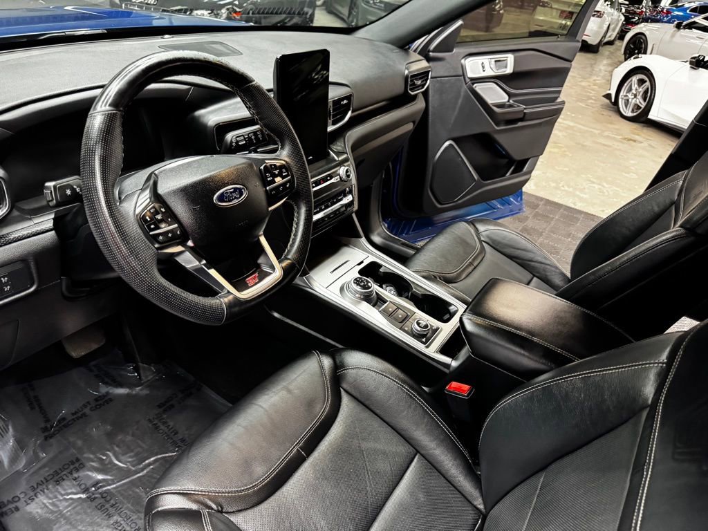 Used 2020 Ford Explorer ST w/ ST High-Performance Pack AWD/4WD image 33