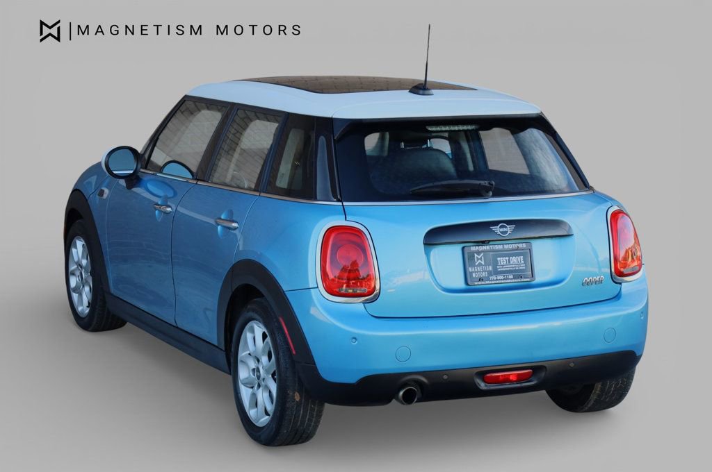Used 2019 MINI Cooper 4-Door Hardtop image 9