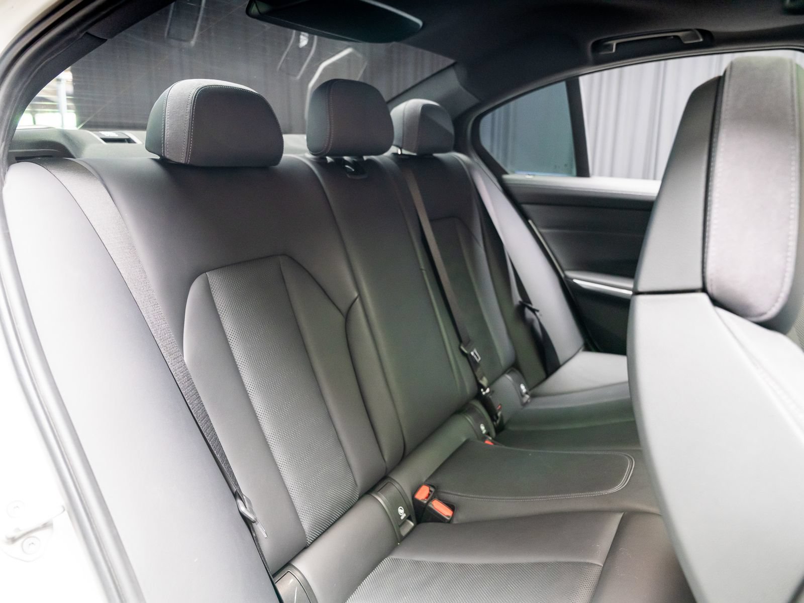 Used 2021 BMW M3 w/ Executive Package RWD image 80