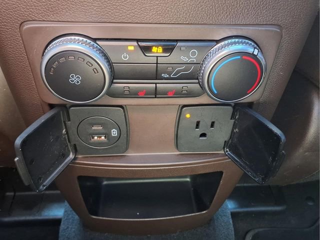 Used 2021 Ford Explorer King Ranch w/ Premium Technology Package AWD/4WD image 17