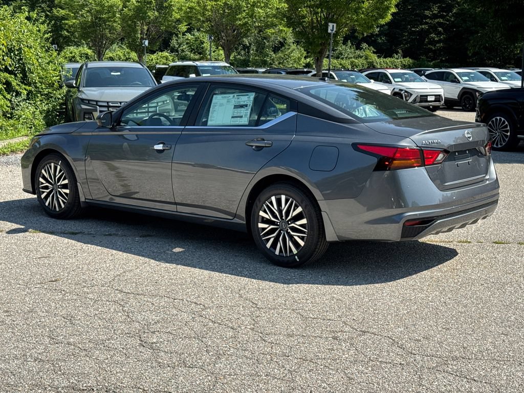 New 2026 Nissan Altima 2.5 SV FWD image 3