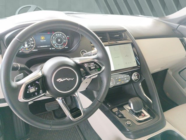 Used 2022 Jaguar E-PACE SE AWD/4WD image 10