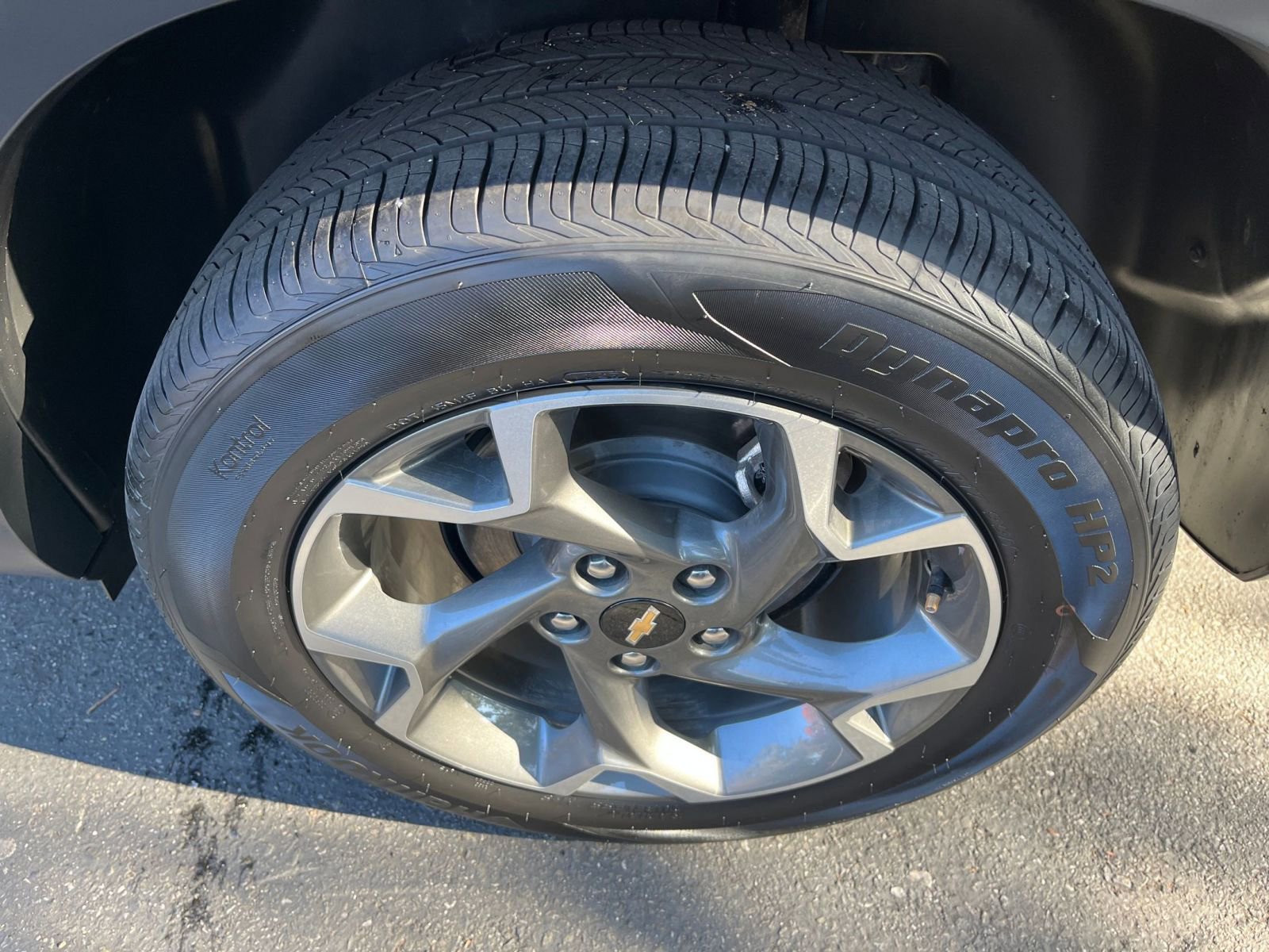 Used 2025 Chevrolet Trax LT image 28