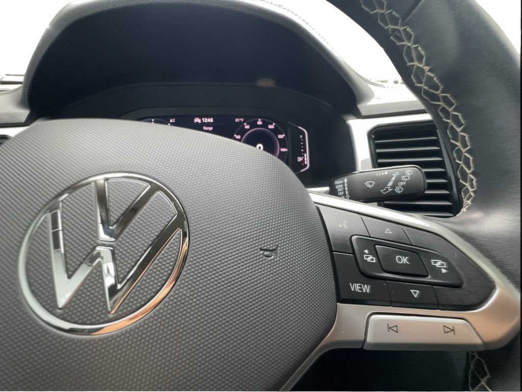 Used 2023 Volkswagen Atlas SE w/ Panoramic Sunroof Package FWD image 46