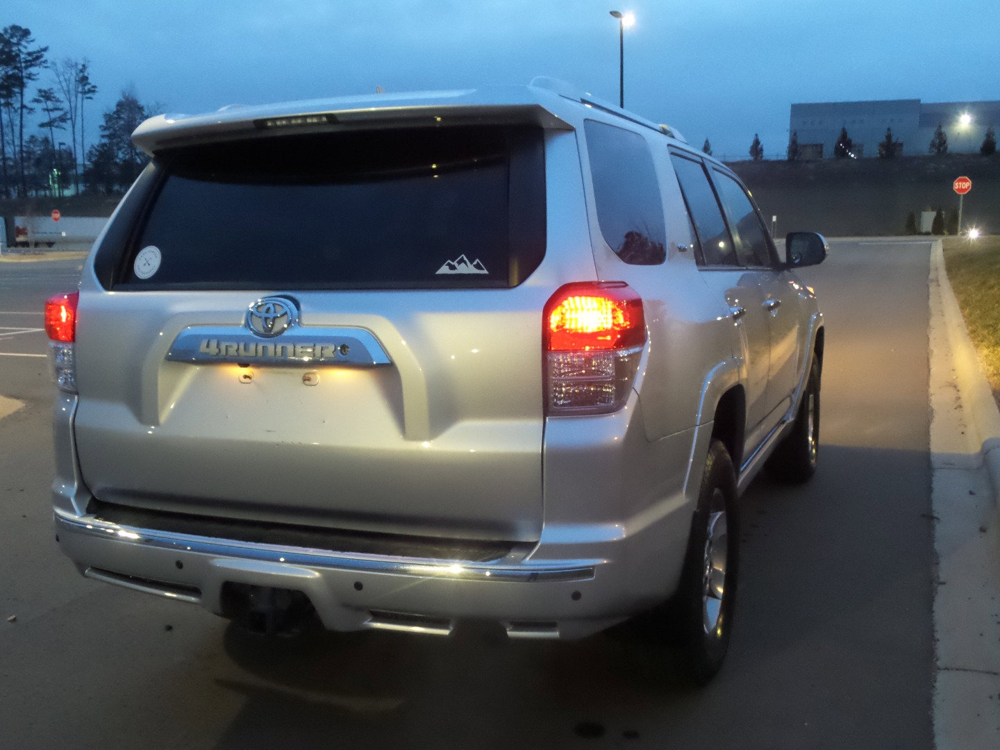 Used 2012 Toyota 4Runner SR5 image 10