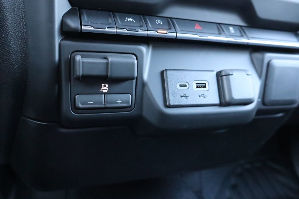 Used 2026 Chevrolet Silverado 1500 W/T w/ WT Value Package AWD/4WD image 11