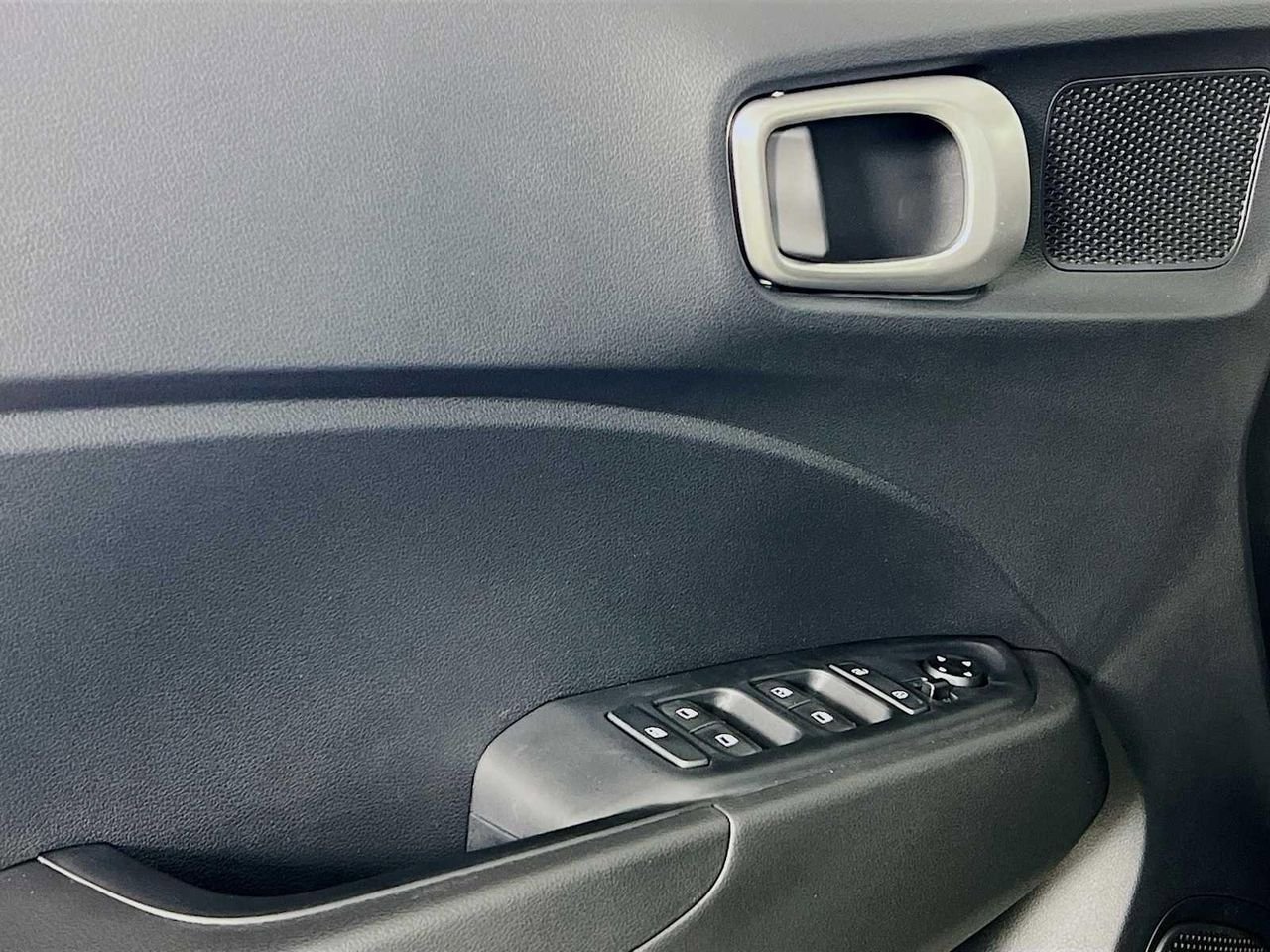 New 2026 Hyundai Venue SEL FWD image 16