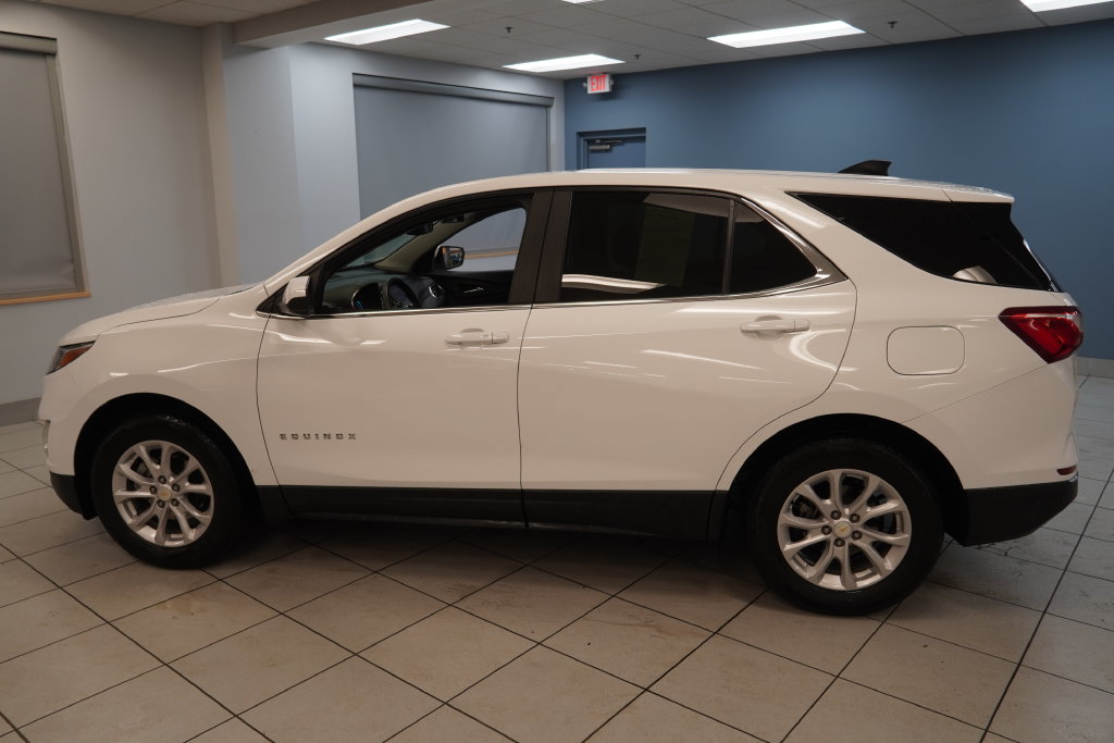 Used 2021 Chevrolet Equinox LT FWD image 2